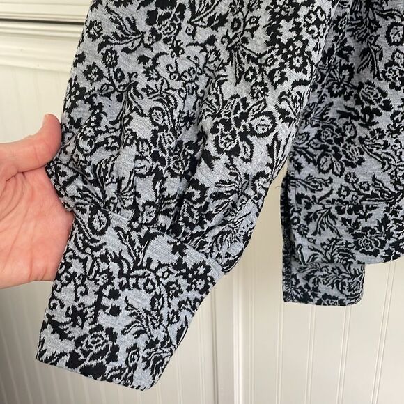 OPHELIA ROE gray & black floral knit‎ women’s long balloon sleeve shirt size XL - Picture 3 of 10